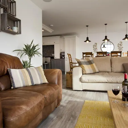 4 Bed In Oc-g0074 *